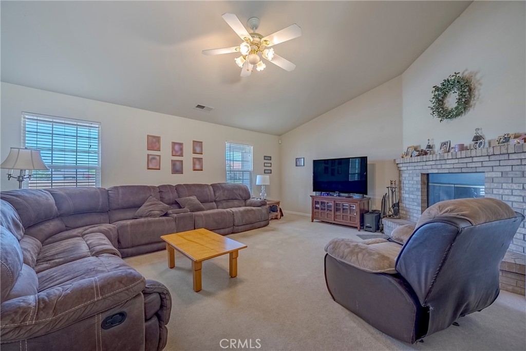 1422 Stratford Ave, Atwater, CA 95301