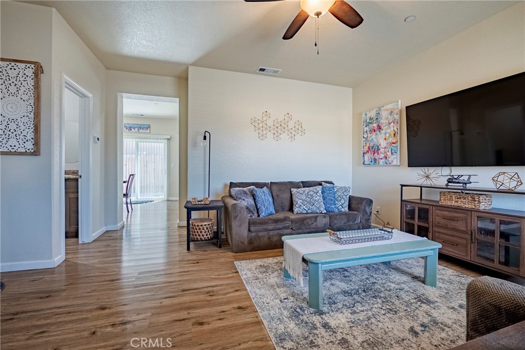 1338 Hermosa Dr, Merced, CA 95348