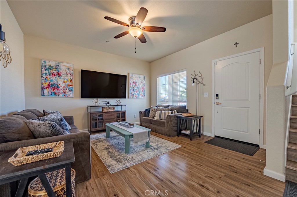 1338 Hermosa Dr, Merced, CA 95348