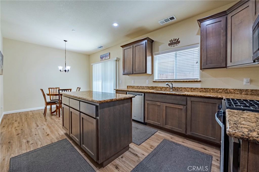 1338 Hermosa Dr, Merced, CA 95348