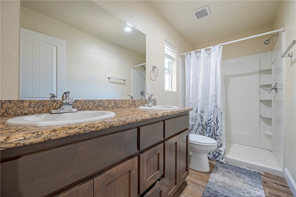 1338 Hermosa Dr, Merced, CA 95348
