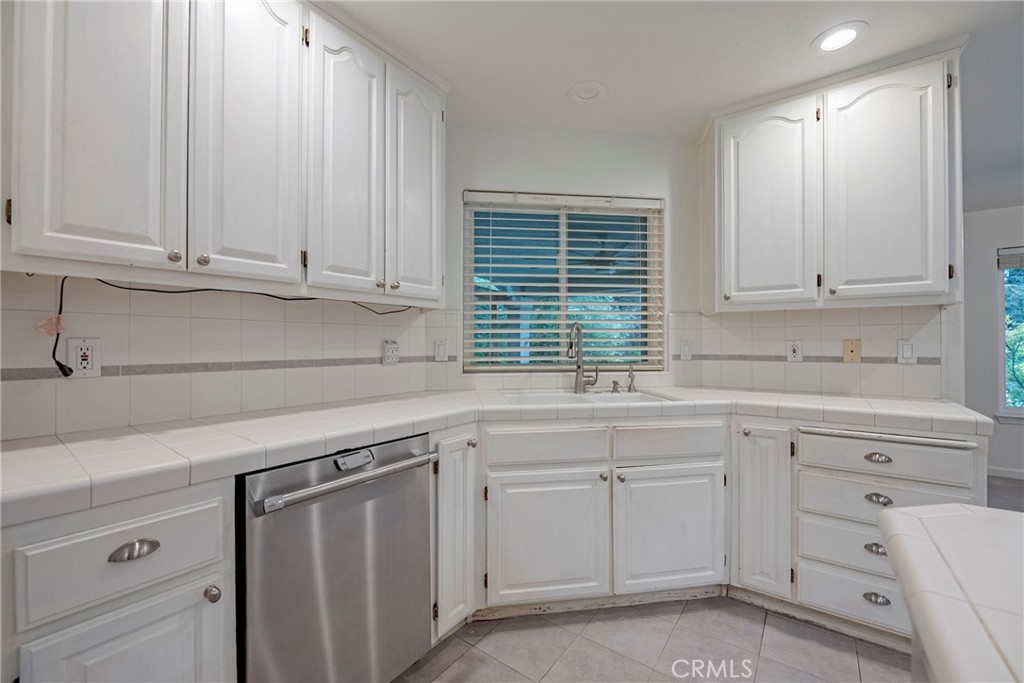 3272 Leaf, Merced, CA 95340