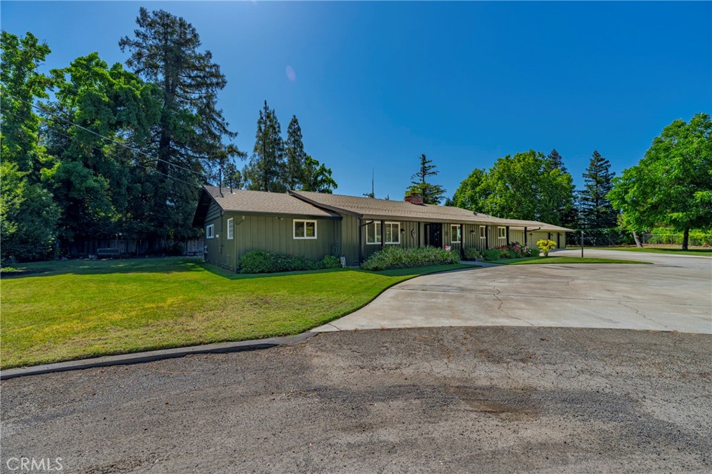 6090 Country Club Pl, Merced, CA 95340