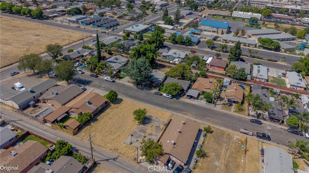 240 E 10th St, Merced, CA 95341