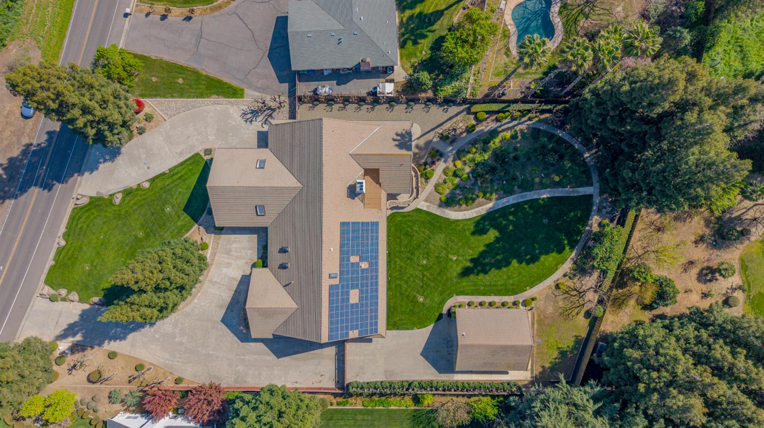 2394 E South Bear Creek Dr, Merced, CA 95340