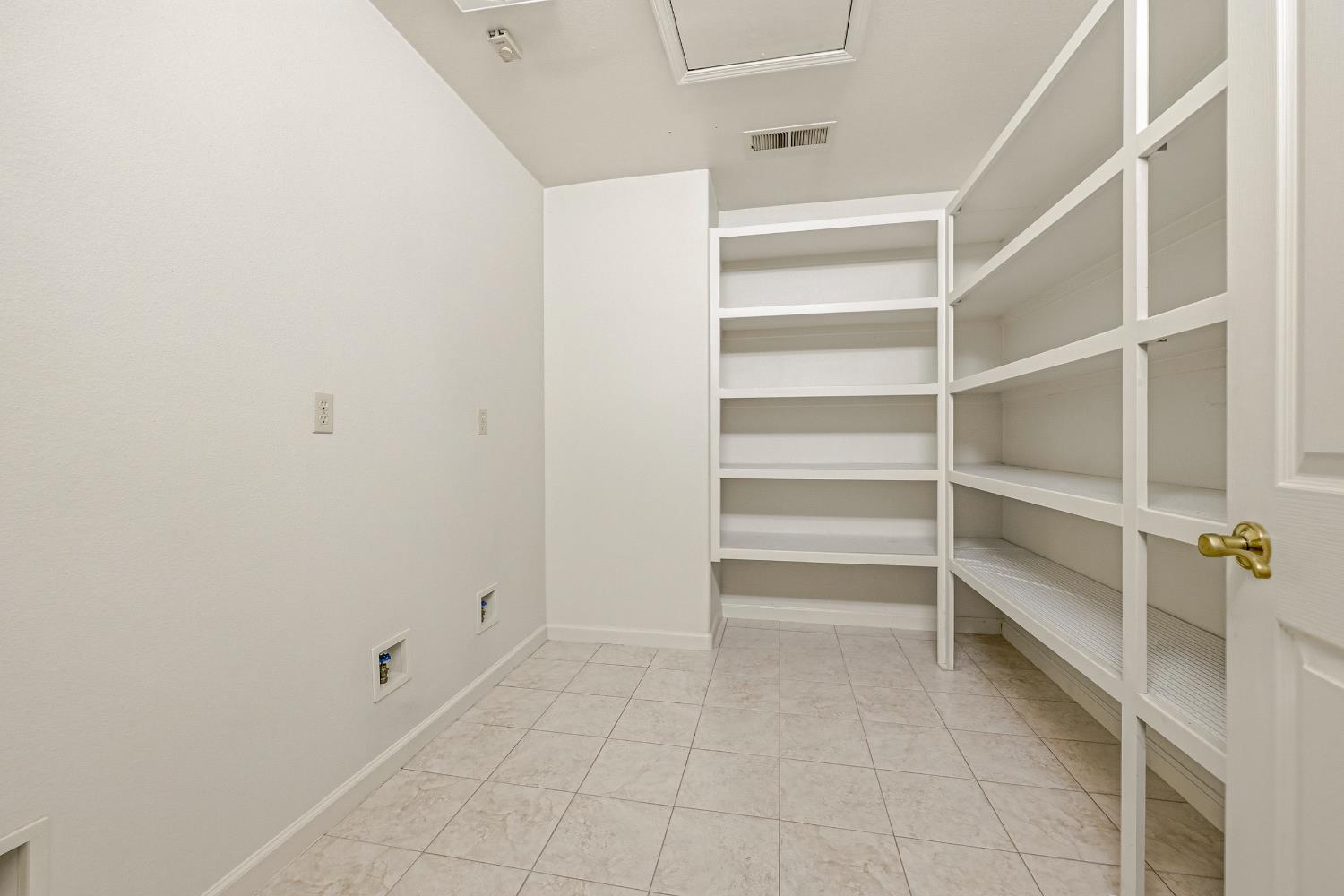 2394 E South Bear Creek Dr, Merced, CA 95340