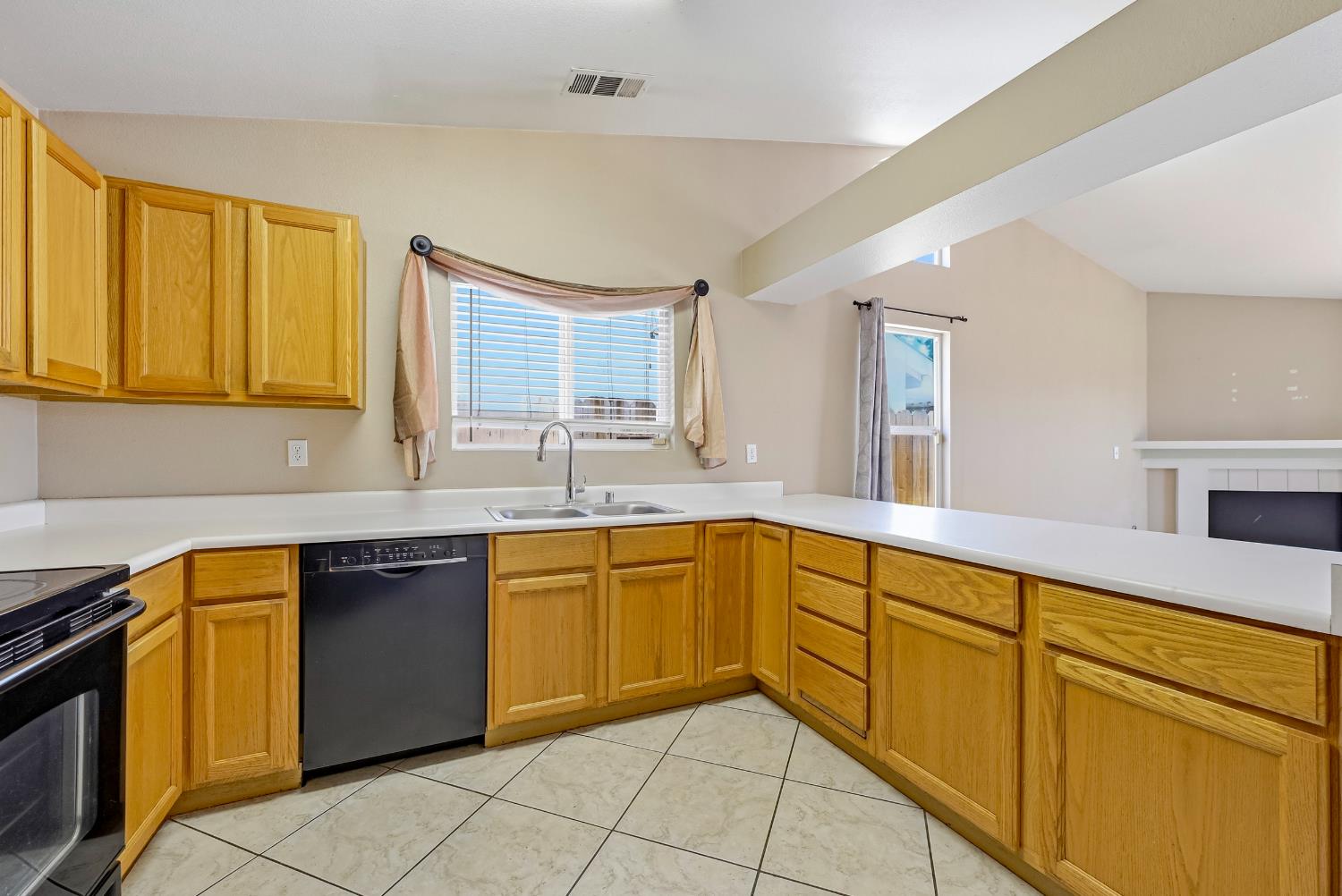 612 Los Altos Dr, Atwater, CA 95301