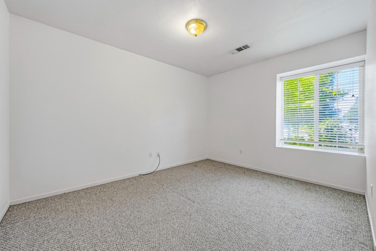 612 Los Altos Dr, Atwater, CA 95301